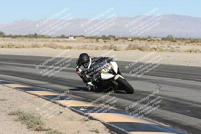 media/Nov-01-2025-CVMA (Sat) [[fc0f7531b8]]/Race 8-Supersport Middleweight/